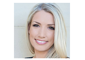 Stephanie Robert - FARMERS INSURANCE Scottsdale Insurance Agents image 1