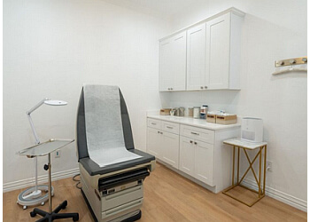 Lewisville Plastic Surgeon Stephanie Beidler Teotia, MD