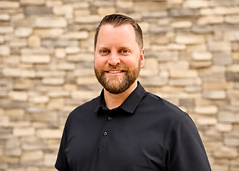 Stephen McKenzie, DPT, Cert. MDT, SFMA - DIRECT PERFORMANCE PHYSICAL THERAPY Stephen McKenzie, DPT, Cert. MDT, SFMA - DIRECT PERFORMANCE PHYSICAL THERAPY - Virginia Beach, VA Physical Therapists - Doctor Portrait Image