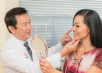 Corona Plastic Surgeon Steve T. Vu, MD, FACS - CALIFORNIA AESTHETIC CENTER