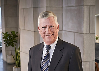 Steven E. Guenzel - Lincoln, NE Estate Planning Lawyers - Lawyer Portrait Image