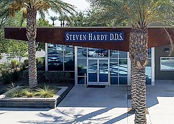 North Las Vegas Cosmetic Dentists Steven Hardy, DDS - PARADISE FAMILY DENTAL