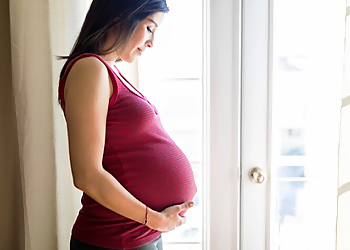 Steven J. Dewey, MD - Provo, UT Gynecologists - Patient Consultation Image