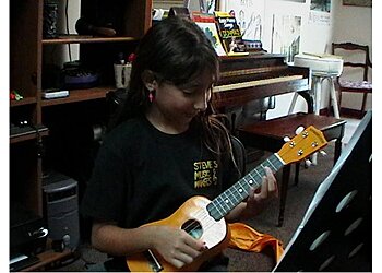 St Petersburg Music Schools Stevie's Music Makers