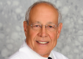 Stewart Brooks, MD - SIMI PEDIATRIC PARTNERS Stewart Brooks, MD - Simi Valley, CA Pediatricians - Doctor Portrait Image