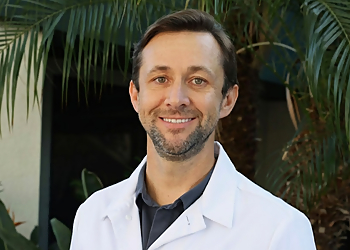 Stewart Wilkey, DO, MPH - SURFSIDE MEDICAL GROUP Stewart Wilkey, DO, MPH - Oceanside, CA Primary Care Physicians - Doctor Portrait Image