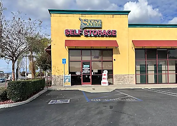 Storage Outlet Fullerton Fullerton Storage Units image 1