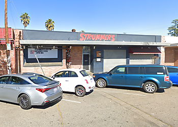 Strummers Fresno Night Clubs image 1