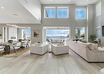 Santa Clarita Interior Designers Stunningly Staged Homes