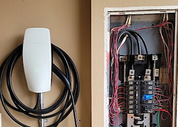 Fullerton Electricians SuengLEE Electric Inc.