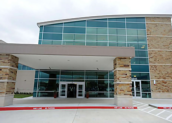 Beaumont Neurologists Sujin Yu, MD - SPINETECH NEUROSURGERY CLINIC