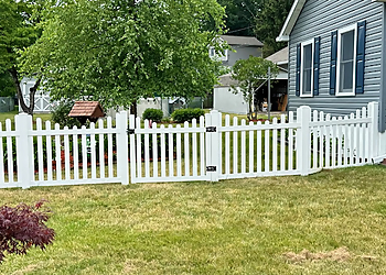 Superior Fence & Rail Newark Fencing Contractors image 1