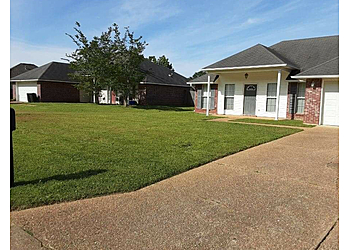 Jackson Lawn Care Services Supreme Lawns, LLC