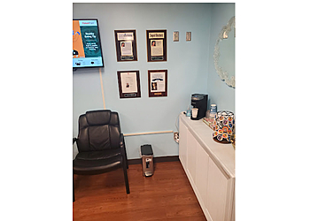 Supriya Thirunarayanan, MD - Plano, TX Neurologists - Reception Area Image