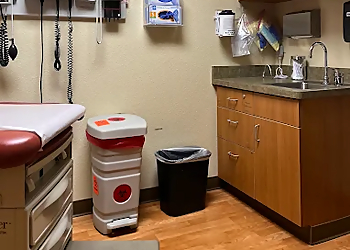 Sutter Urgent Care Modesto - Modesto, CA Urgent Care Clinics - Treatment Room Image