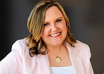 Suzan Lewis, DO - Overland Park, KS Primary Care Physicians - Doctor Portrait Image
