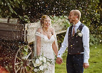 Toledo Wedding Photographers Swatch Studios