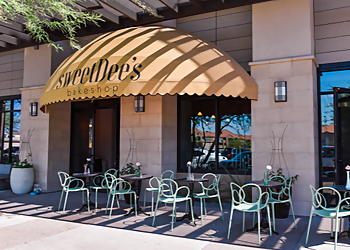 Scottsdale Cakes Sweet Dee’s Bakeshop