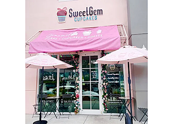 Miramar Cakes SweetGem Cupcakes