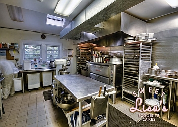 Sweet Lisa's - Stamford, CT Cakes - Restaurant Interior Image