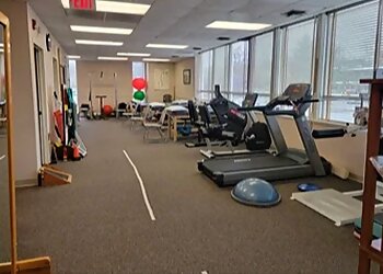 Bridgeport Physical Therapists Sweta Makadia, PT - SELECT PHYSICAL THERAPY BRIDGEPORT