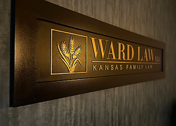 Wichita Divorce Lawyers T. Lynn Ward -  WARD LAW LLC