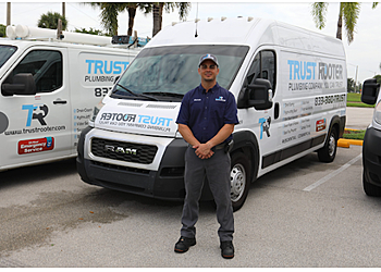 TRUST ROOTER TRUST ROOTER - Pompano Beach, FL Plumbers - Service Vehicle Image