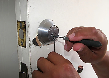 Columbia Locksmiths T & T Lock and Key