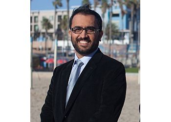 Tahir Khan, DDS - SMILES CAFE DENTISTRY Huntington Beach Dentists