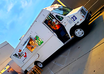 Taquería Los Cunados Taquería Los Cunados - Cincinnati, OH Food Trucks - Takeaway Counter Image