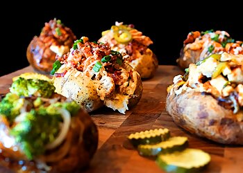 Clarksville Food Trucks Tater Headz