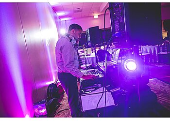 Long Beach Djs Tempoe Entertainment DJ's