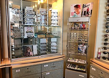 San Jose Pediatric Optometrists Teresa G. Nguyen, OD - DRS. BUI & LE OPTOMETRY