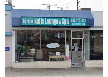 San Diego nail salon Terri's Nails Lounge & Spa