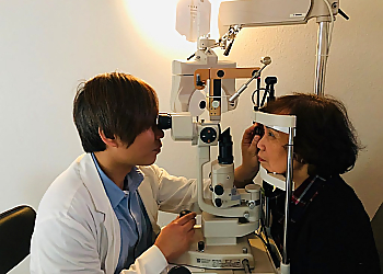 Thai Tran, OD - ATLAS OPTOMETRY COSTA MESA Costa Mesa Eye Doctors image 1