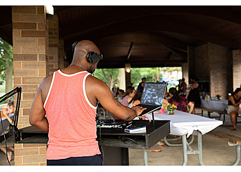 Aurora Djs That's My DJ Entertainment