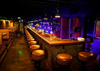 Pasadena Night Clubs The 35er