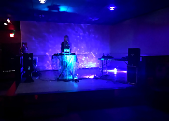 Newport News Night Clubs The Block