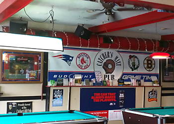 Lowell Sports Bars The Catcher's Mitt Pub