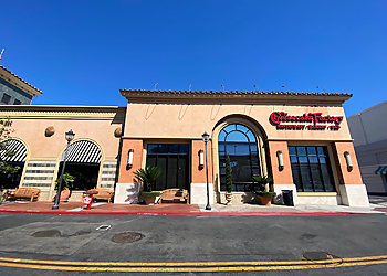 The Cheesecake Factory - Huntington Beach, CA American Restaurants - Restaurant Exterior Image