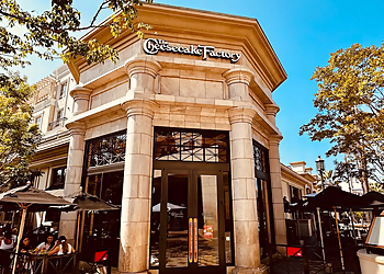 Glendale American Restaurants The Cheesecake Factory Glendale