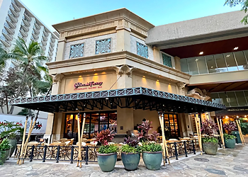 Honolulu American Restaurants The Cheesecake Factory Honolulu