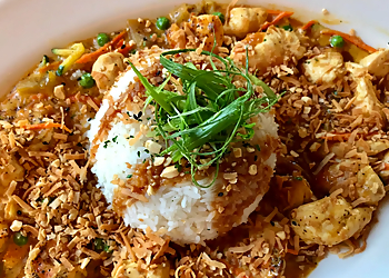 The Cheesecake Factory Thousand Oaks Thousand Oaks American Restaurants image 1
