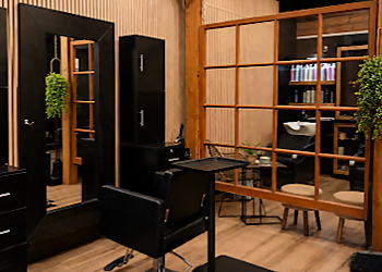 The Cut House Salon - Lafayette, LA Hair Salons - Salon Interior Image