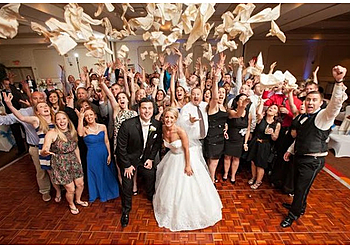 Akron Djs The DJ Crew