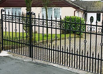 Boston Fencing Contractors The Fence Company Of Boston