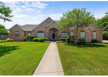 Irving Lawn Care Services The Friends Lawn Care & Maintenance