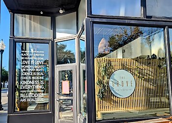 Omaha Juice Bars The Grove Juicery & Wellness Cafe