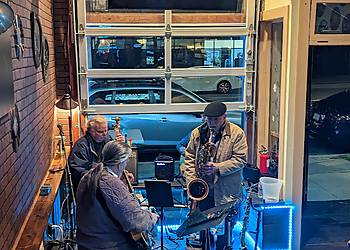 Oceanside Night Clubs The Jazzy Wishbone