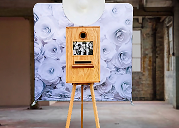 Aurora Photo Booth Companies The Little House Picturebooth